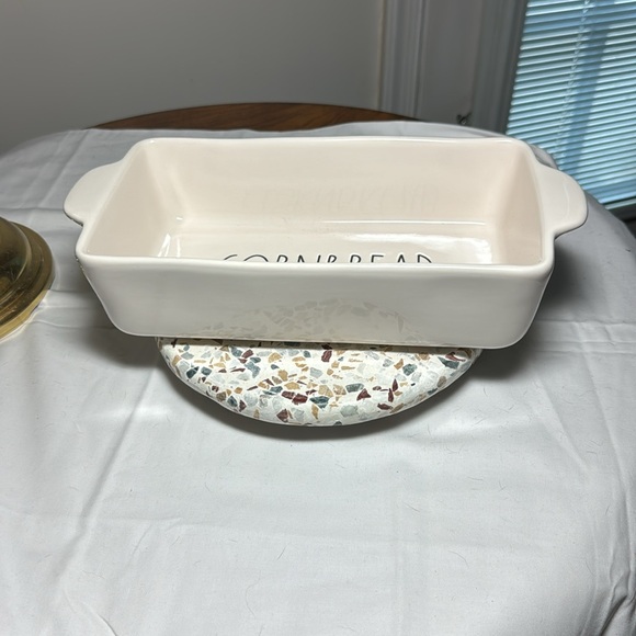 Rae Dunn cornbread dish - Picture 3 of 5